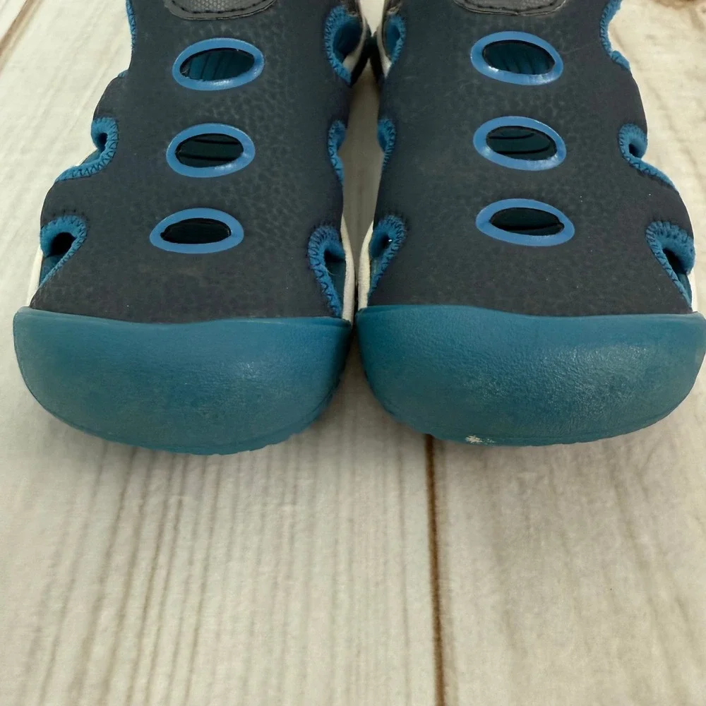 Keen durable comfortable